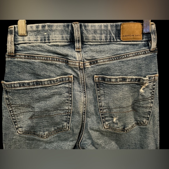 American Eagle Outfitters Women's Distressed Straight Leg Jeans Size 2 - Picture 6 of 8